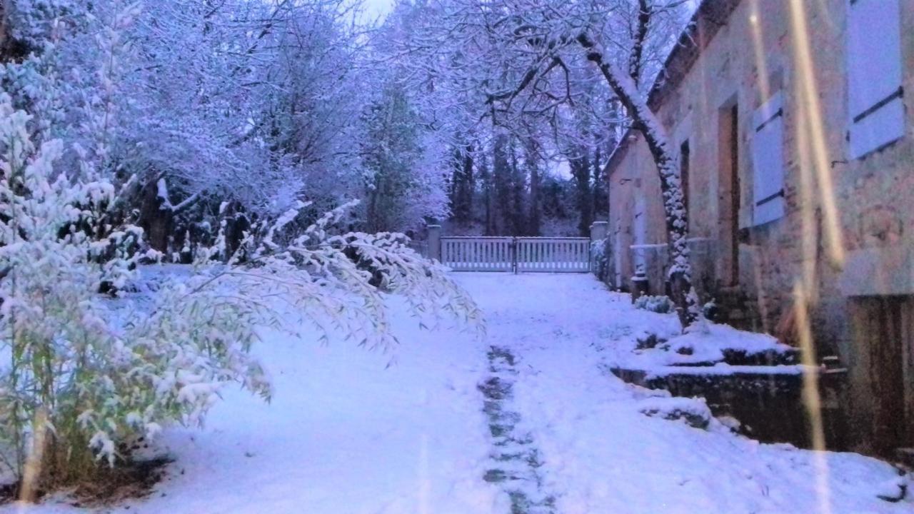 Bed and Breakfast Domaine Pastel Besson Exteriér fotografie